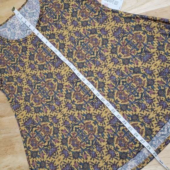 2/$15 - Lularoe Perfect T - Picture 7 of 8